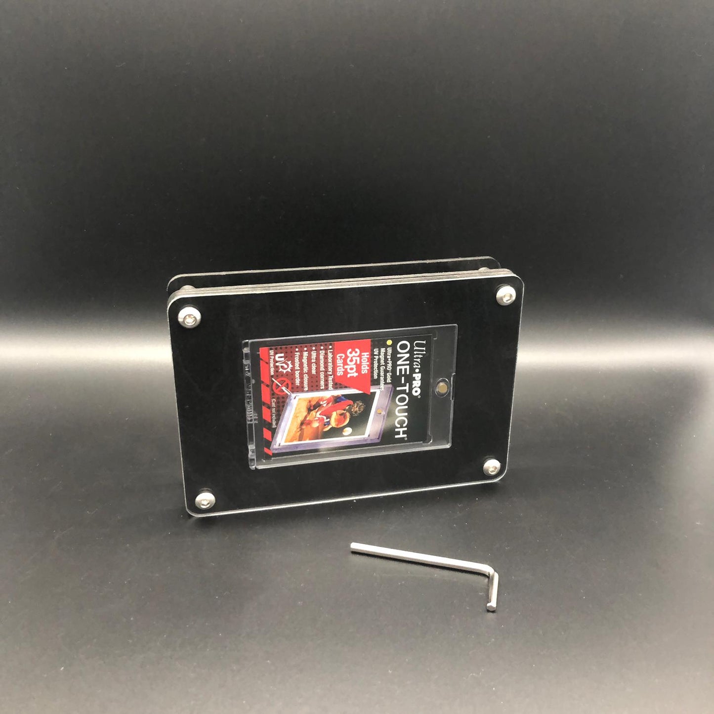 1 wooden frame suitable for Ultra Pro One Touch (1 card)